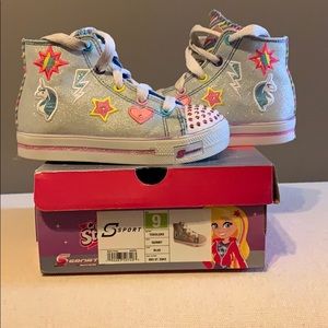 Toddler girl sketcher light up sneakers
